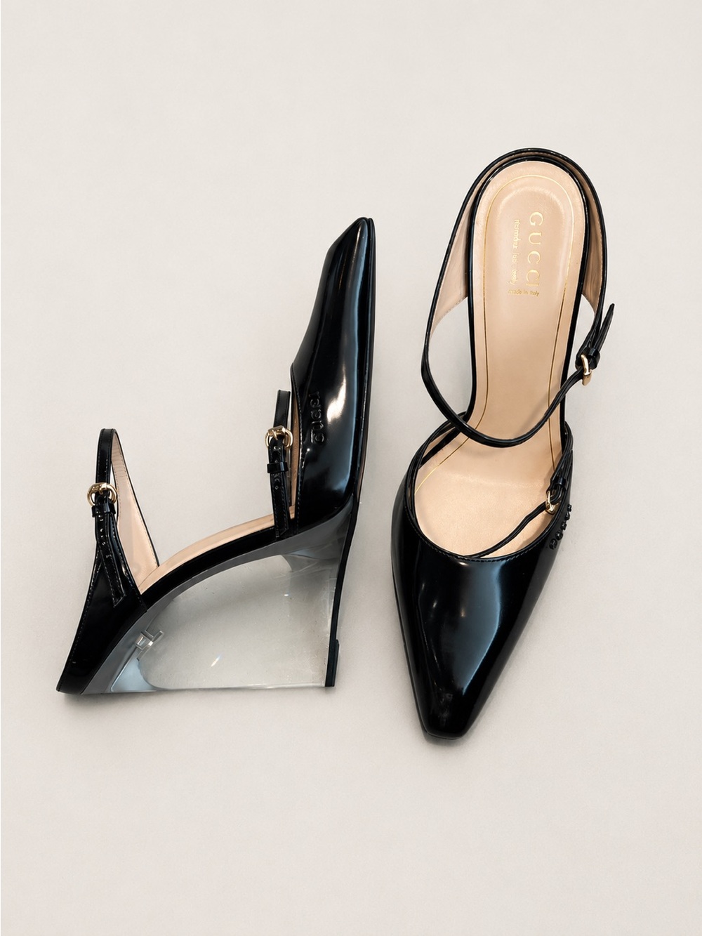 Gucci Black Patent Pointed Pumps with Clear Wedge - Picture 4 of 9